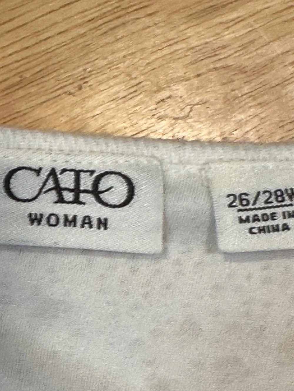 Cato Woman 26/28W Stretch Lined Sweater Knit Skirt Set Crochet Pattern Ivory